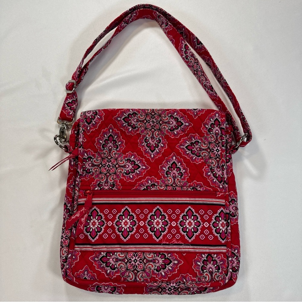 Vera Bradley Mailbag‎ (FRANKLY SCARLETT) Rare & Retired Crossbody Flap Closure